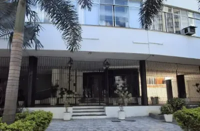 Apartamento espaçoso na tijuca - 108m² | 2 quartos com planejados | garagem | portaria