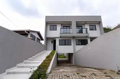 Sobrado no bairro Boa Vista com 166m², 3 dormitórios ( sendo 1 suíte ) e 4 vagas - Boa Vista - Curitiba - PR