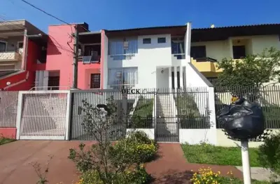 Sobrado no bairro jardim das américas com 151m², 3 dormitórios ( sendo 1 suíte ) e 3 vagas - jardim das américas - curitiba - pr