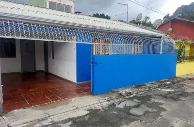 Casa em condomínio fechado no bairro santa cândida com 95m², 3 dormitórios e 2 vagas - santa cândida - curitiba - pr