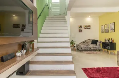 Casa no bairro Pilarzinho com 160m², 3 dormitórios ( sendo 1 suíte ) e 4 vagas - Pilarzinho - Curitiba - PR