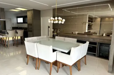 Apartamento de Alto Padrão, semi mobiliado, 4 dormitórios e 2 vagas de garagem no bairro Cabral