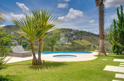 Casa com 651 m² 4 suítes à venda no condomínio vale dos cristais.