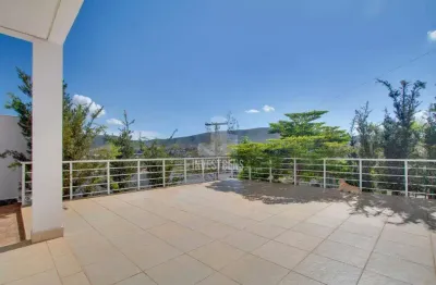 Casa com 5 quartos , 430 m² à venda no condomínio ville des lacs - nova lima