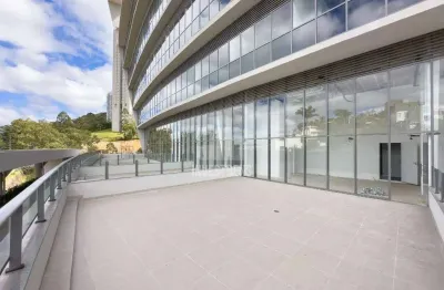 Conjunto de salas com área total de 509 m² à venda no vale do sereno