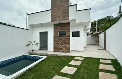 Lindo imóvel bem localizado na praia em peruibe. imóvel em peruibe, sp com piscina e próximo aos melhores comércios da cidade.