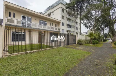Excelente casa que pode ser usada para residencial ou comercial no bacacheri
