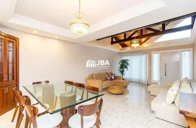 Casa com 3 quartos para alugar na Rua Governador Agamenon Magalhães, 1379, Tarumã, Curitiba