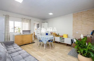 Casa com 2 quartos para alugar na Rua Angola, 146, Rio Verde, Colombo