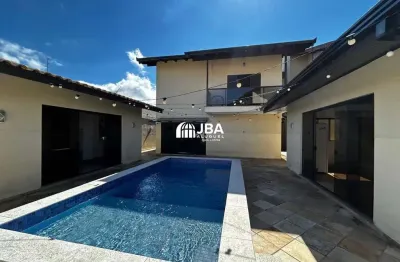 Casa ampla no jardim das américas com piscina, churrasqueira e ar-condicionado
