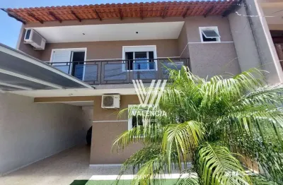 Sobrado triplex | 3 dormitórios | suíte | 4 vagas | 190m² privativos | fazendinha