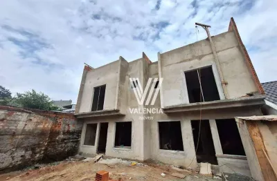 Sobrado em condominio | 3 dorms | 142m² priv | 2 vagas | xaxim - curitiba/pr