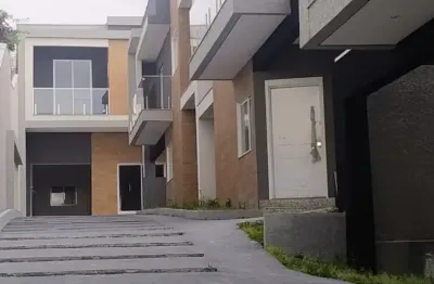 Sobrado | 4 dormitórios | 1 suite | 2 vaga | 204m² | portão - curitiba/pr