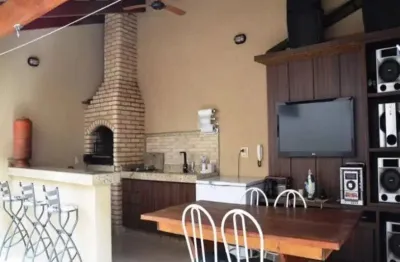 Casa com 3 quartos à venda na Rua São Luiz, 001, Centro, Caieiras