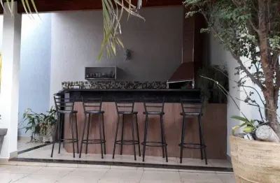 Casa com 3 quartos à venda na Avenida José Moreira Filho, 001, Vila Mogilar, Mogi das Cruzes