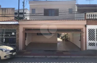 Sobrado à venda com 3 quartos, sendo 3 suítes,  em São Caetano do Sul, São Caetano do Sul, SP