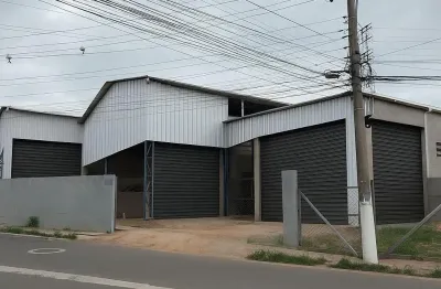 Galpão 900m2..  cada galpão, possui mesanino e banheiro, e todos com entrada individuais