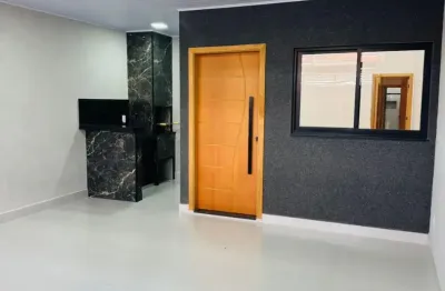 Imóvel novo e moderno, com três quartos, sendo uma suíte e uma área de lazer super aconchegante para você e sua família!
