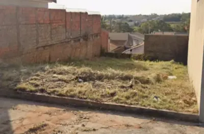 Terreno 10x25, já desmembrado e com projeto pronto para construir!