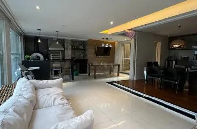 Apartamento de 221m² à venda no condomínio L'Essence na Mooca - Mobiliado | 4 vagas | 3 suítes