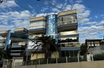 Excelente apartamento de 3 suítes, próximo a praia de bombinhas.
