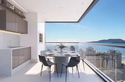 Apartamento 4 Suítes na Quadra do Mar no Residencial Thiesen em Meia Praia Itapema SC