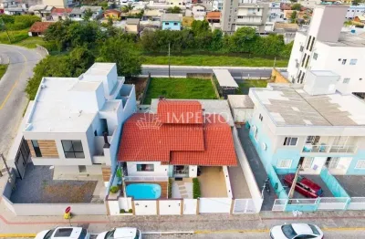 Casa com 3 quartos à venda na Rua Vereador Manoel José dos Santos, 17, Zimbros, Bombinhas