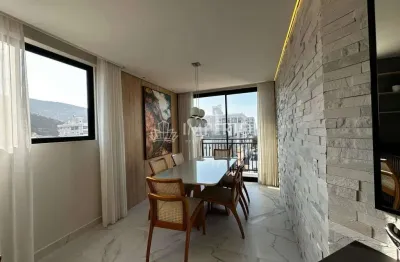 Apartamento finamente mobiliado com vista mar da praia de Bombas