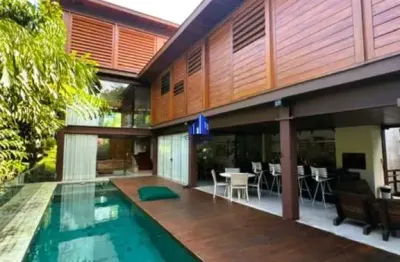 Casa à venda alphaville i salvador r$ 8.000.000,00, maravilhosa, piscina área gourmet integrada, sala ampla com vista mata, 4 suítes, closet