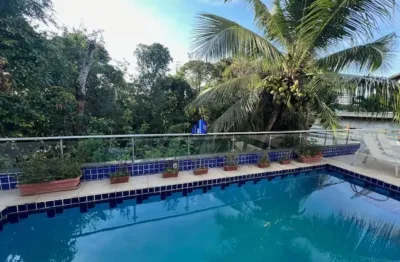 Casa à venda alphaville i salvador r$ 4.800.000,00 piscina privativa, 5/4 sendo 4 suítes, suíte máster com closet e banheira, 4 closets, varandas!