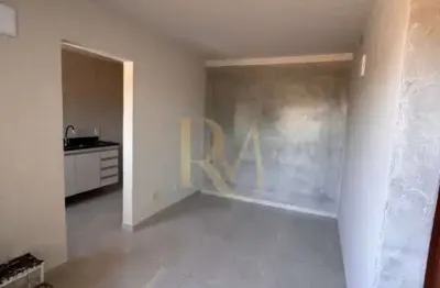 Apartamento com 2 quartos, sacada e cozinha planejada – conforto e funcionalidade para sua famíli
