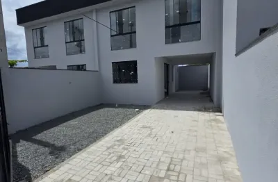 Sobrado à venda em Penha com 2 quartos + 1 suíte e 3 vagas de garagem