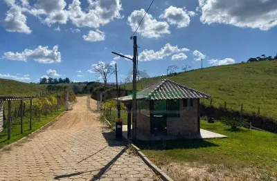Terreno em condomínio fechado à venda no Centro, Chácara 