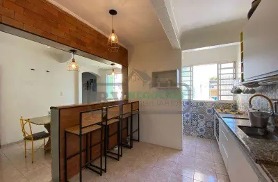 Casa para venda em juiz de fora, lourdes, 4 dormitórios, 3 banheiros, 2 vagas