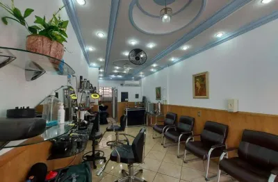 Ponto comercial à venda no Cascatinha, Juiz de Fora 