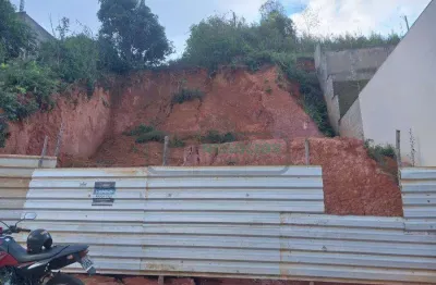 Terreno à venda no Bom Pastor, Juiz de Fora 