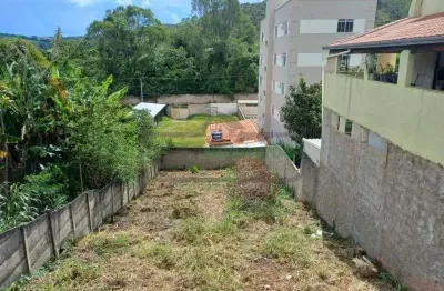 Terreno à venda no Grama, Juiz de Fora 