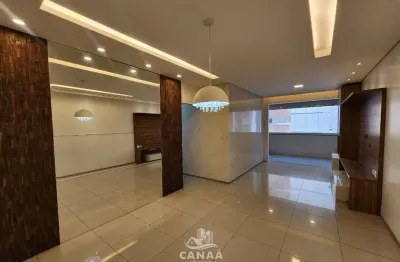 Vende Excelente Apartamento no Cond. Domuns - Renascença - 3 Suítes - Projetados
