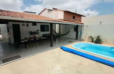 Vende-se Excelente Casa Reformada em Planalto Vinhais - 3 quartos - Piscina