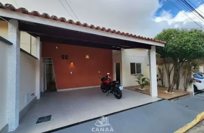 Vende-se Excelente Casa no Cond. Majestic - Cohama - 3 quartos - Reformada