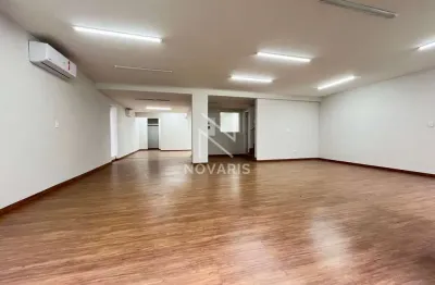 Casa comercial para alugar na Rua São Benedito, 1717, Alto da Boa Vista, São Paulo