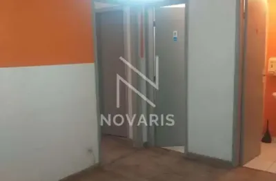Sala comercial localizada no centro comercial do jardim são luís
