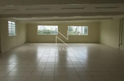 Excelente localização - a apenas 200 metros do terminal joão dias