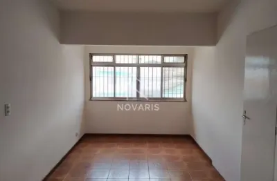 Casa comercial para alugar na Rua João Fernandes Camisa Nova Júnior, 662, Jardim São Luís, São Paulo