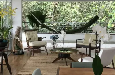 Casa espetacular, para venda, com 3 quartos, próximo ao parque guarapiranga