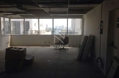 Casa comercial para alugar na Rua Alexandre Dumas, 1601, Chácara Santo Antônio, São Paulo