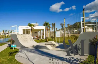 Terreno à venda na Avenida Deltaville, Beira Rio, Biguaçu