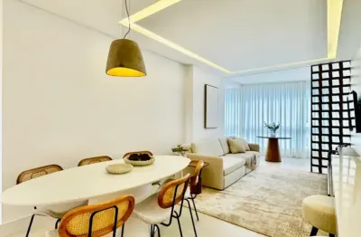 Apartamento mobiliado e decorado- Av nereu ramos- Meia praia-Itapema