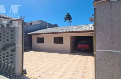 Pinheirinho, 2 quartos, armários novos, impecável. churrasqueira. terreno 6 vagas.