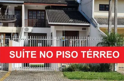 Sobrado no xaxim. semi mobiliado. 4 quartos. 2 suites. permuta por casa ou sobrado na região norte de curitiba.